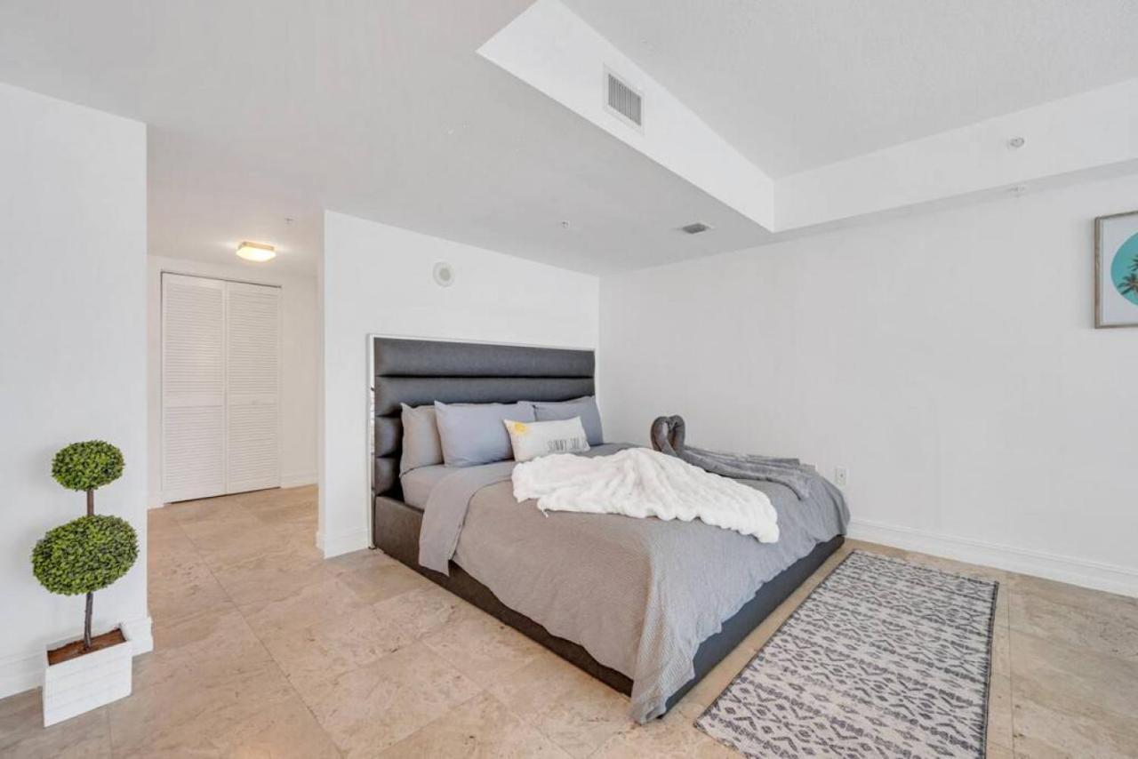 Amazing Loft Style 1 Bed With Water And City Views Villa Miami Exterior photo